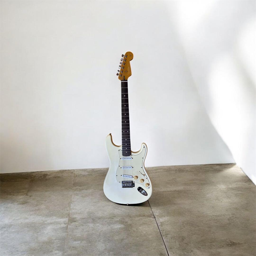 ストラトキャスター エレキギター Stratocaster ストラト　ホワイト
