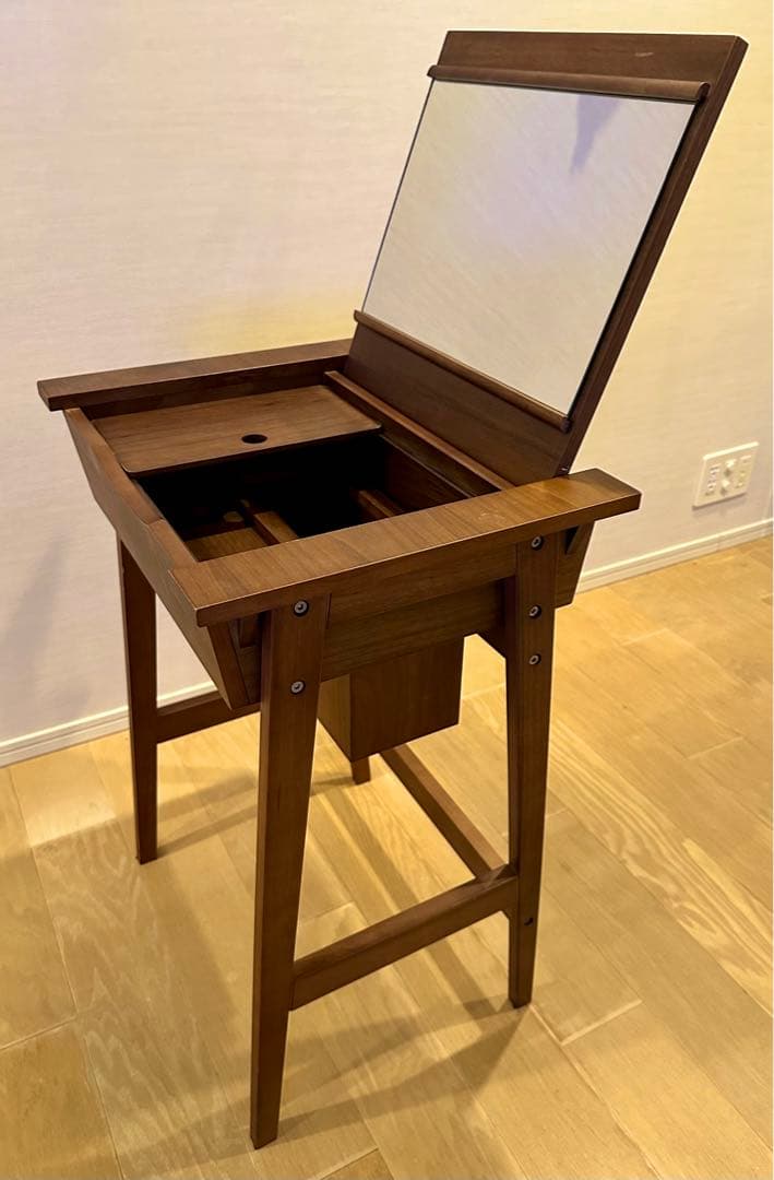 【美品】北欧風 ドレッサー/コンパクトデスク（ミラー・収納付き）
