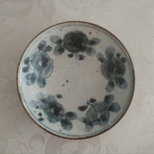 市野吉記さん　コウホ窯　丸皿　約14cm 青色花模様
