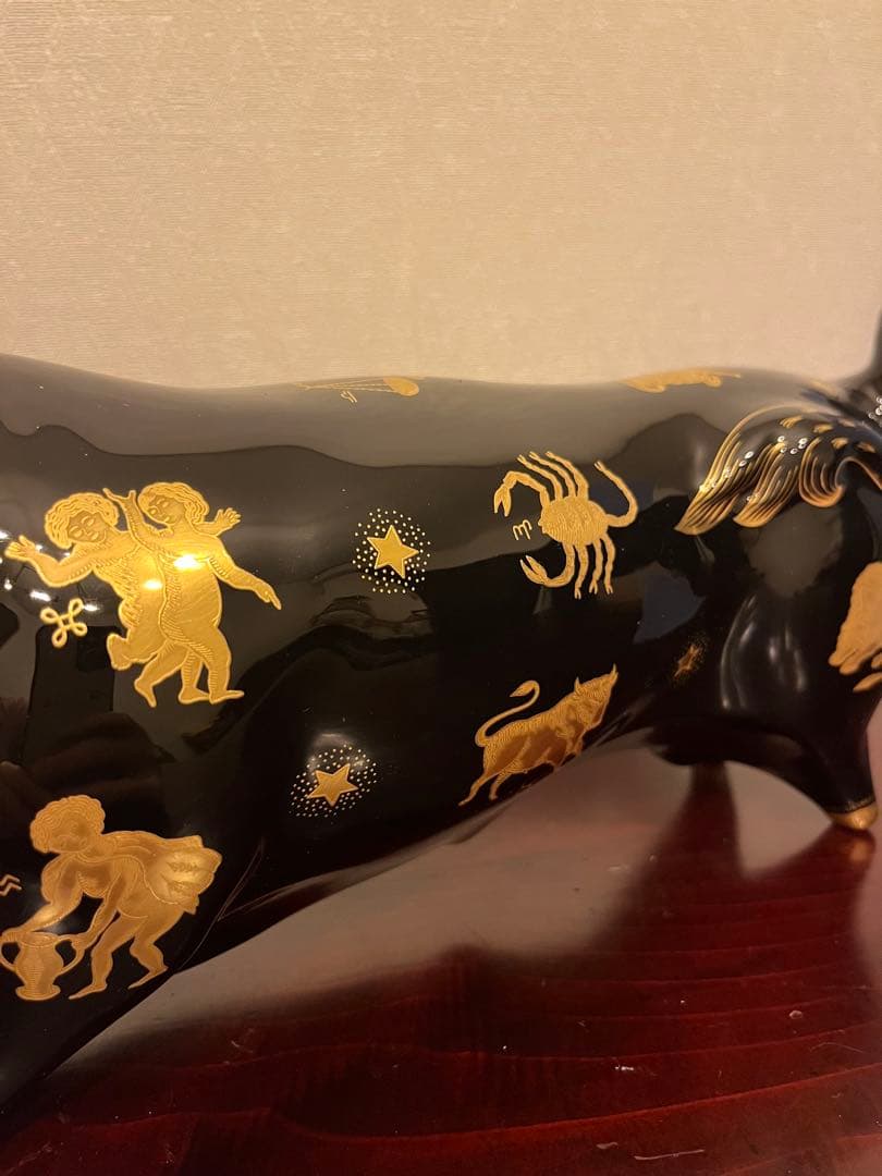 【希少箱付き美品】ウェッジウッド　星座牛 アーノルドマチン　2000年限定　置物