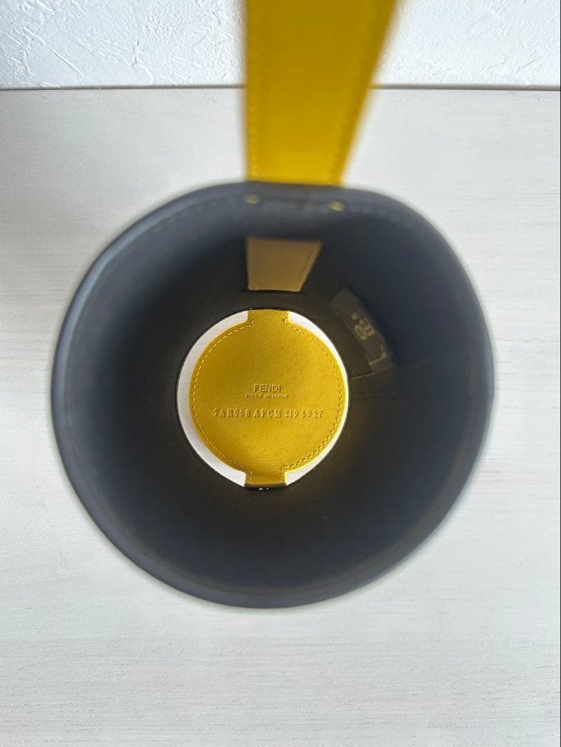 【新品未使用】FENDI ROME ステンレス水筒 黒・金