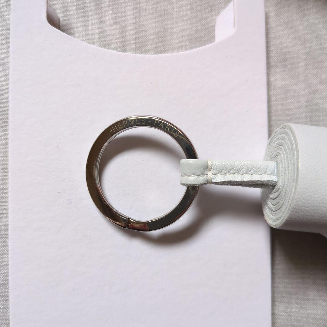 HERMES カルメン　ライトブルー　レザーキーホルダー　エルメス