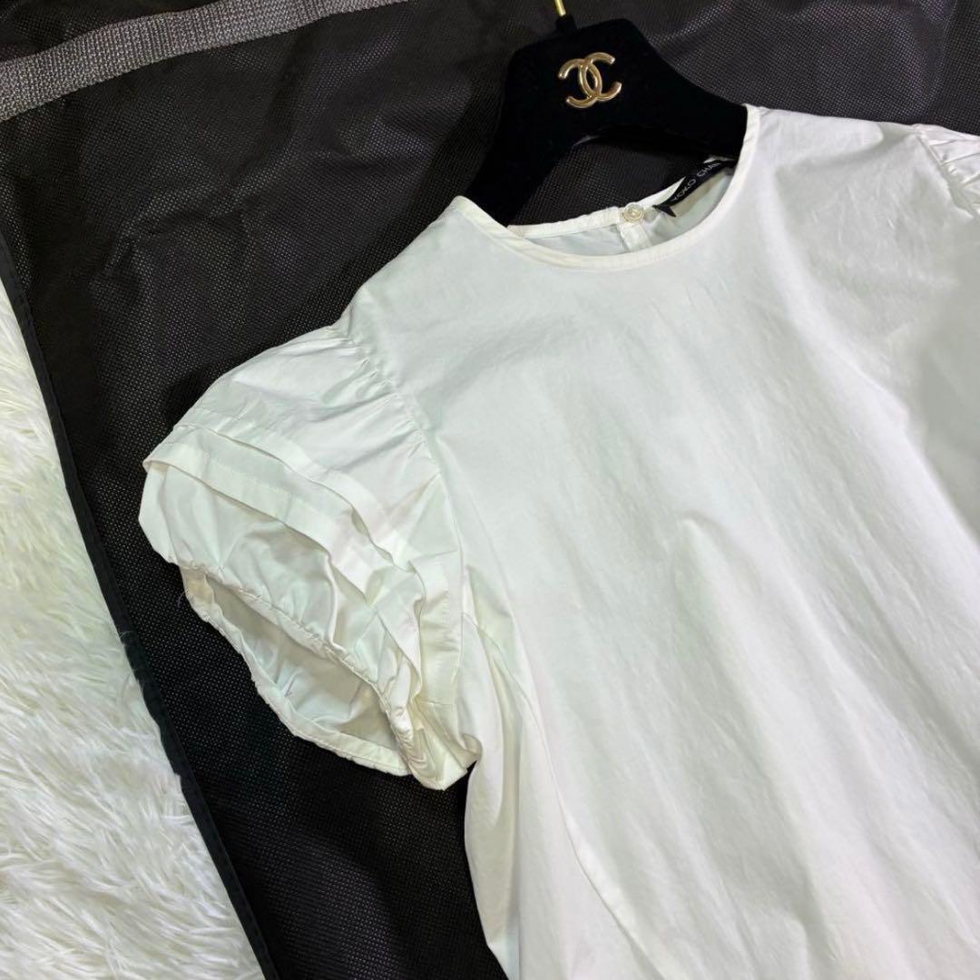 ヨーコチャン パフ袖 半袖ブラウス バックギャザー フレア ホワイト 38