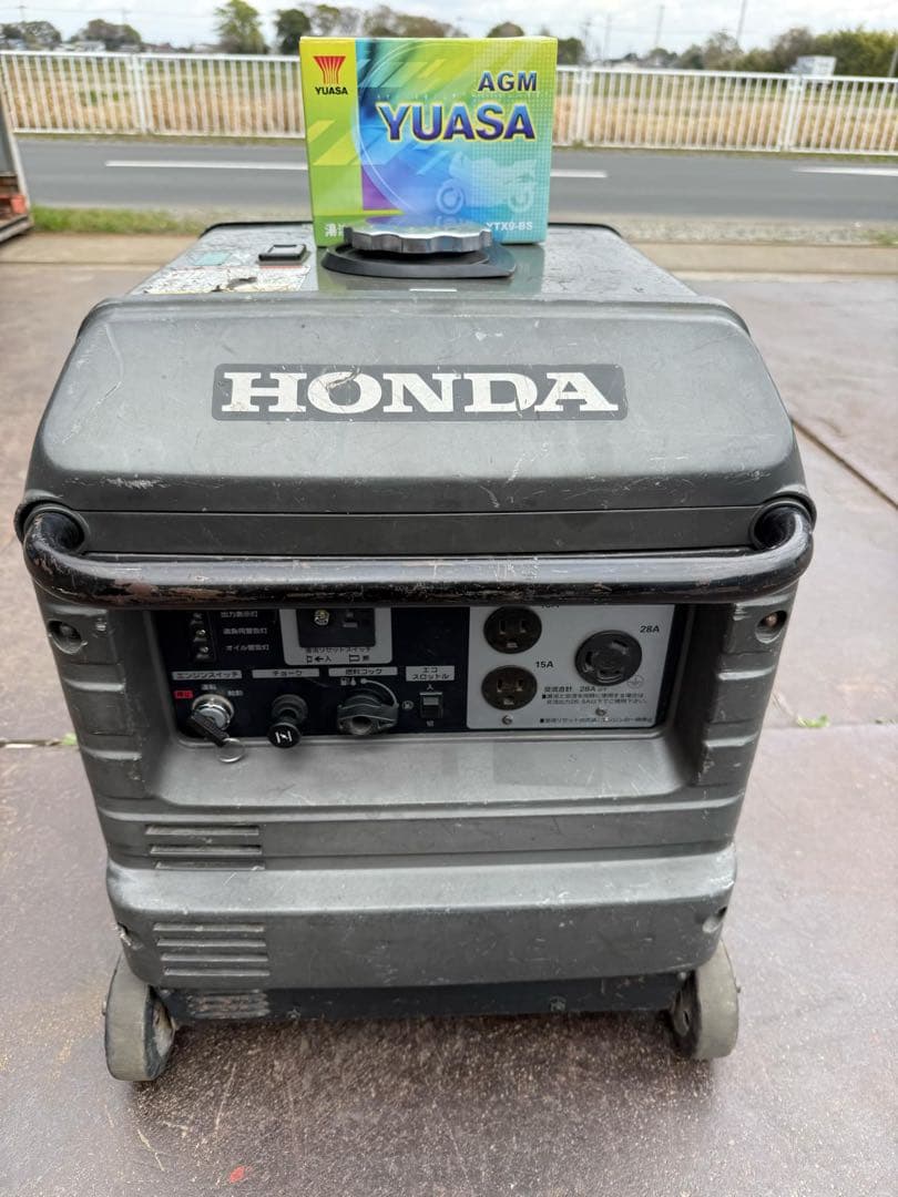 (動作品)ホンダ 発電機 HONDA EU28is