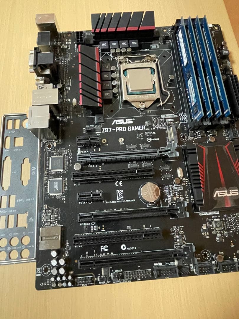 ASUS Z97-PRO GAMERマザーボード　CPU i7-4790K