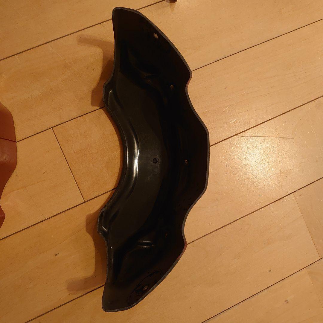 ハイエース　Gibson CAMYRA ブレーキキャリパーカバー（RED）