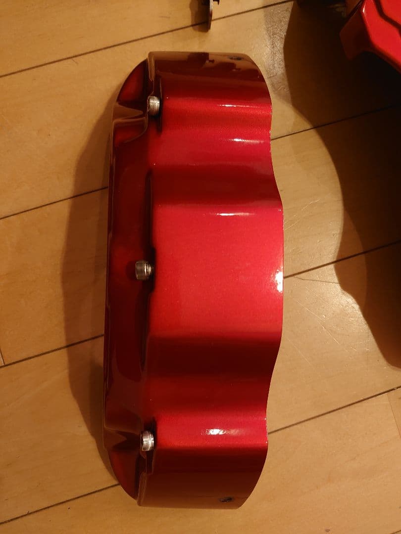 ハイエース　Gibson CAMYRA ブレーキキャリパーカバー（RED）