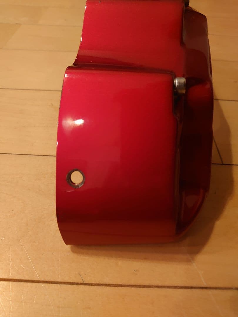 ハイエース　Gibson CAMYRA ブレーキキャリパーカバー（RED）