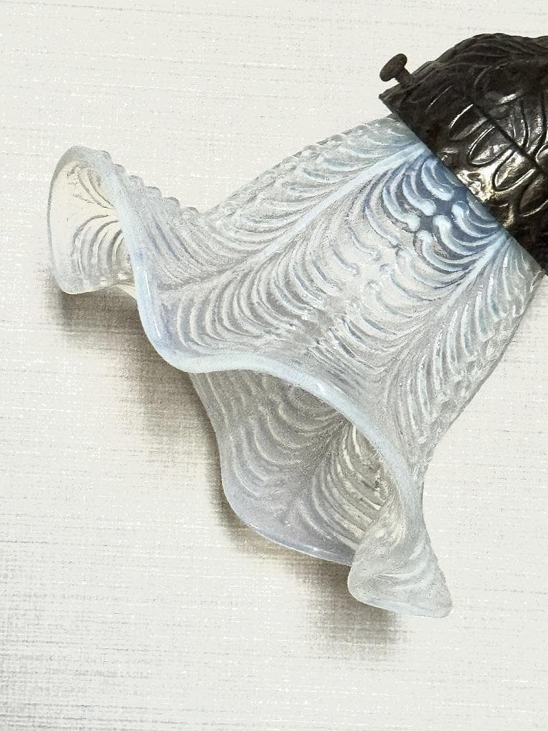 ⑨ アンティーク　オパールセンド　優雅なフリル　さざ波