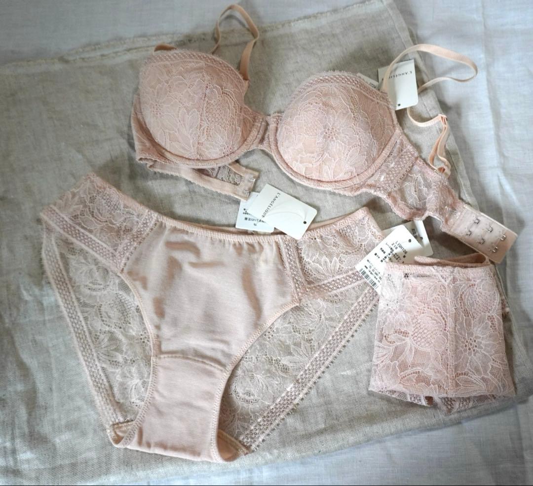 ランジェリーク［未使用・おまとめ3点］D65 セットアップ