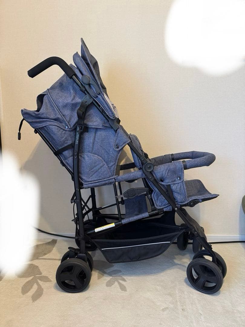 日本育児　キンダーワゴン　DUOシティHOP2 二人乗りベビーカー