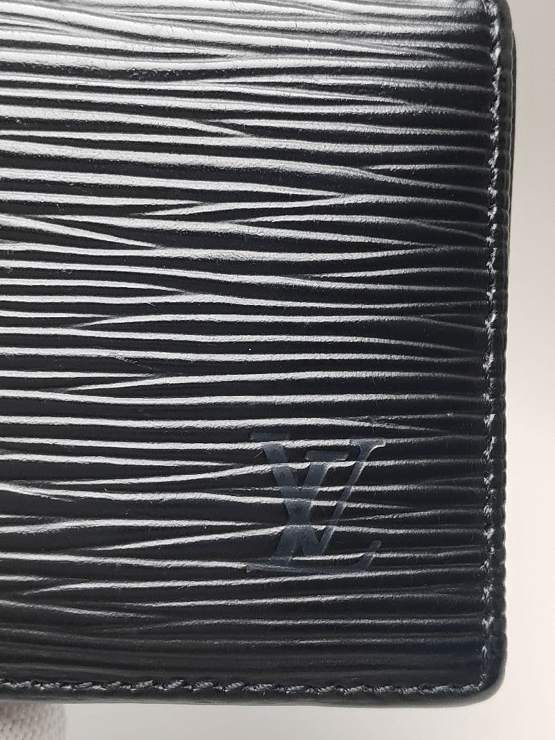 【限定セール】LOUISVUITTONルイヴィトンケース エピ黒ブラック