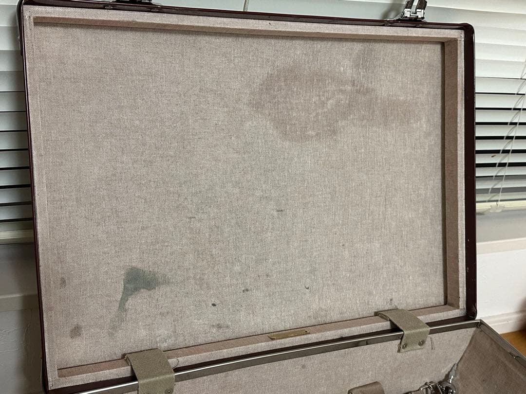 グローブトロッター　スーツケース