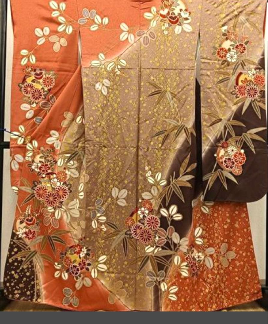 振袖 フルセット6点サイズM〜Ｌ菊花丸文　銀駒刺繍　正絹