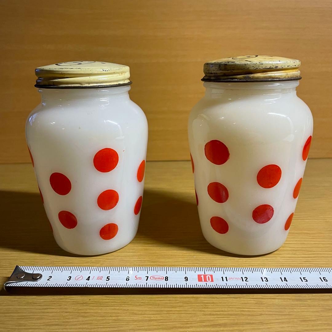 FireKing ファイヤーキング ソルト&ペッパー ポルカドット（赤）