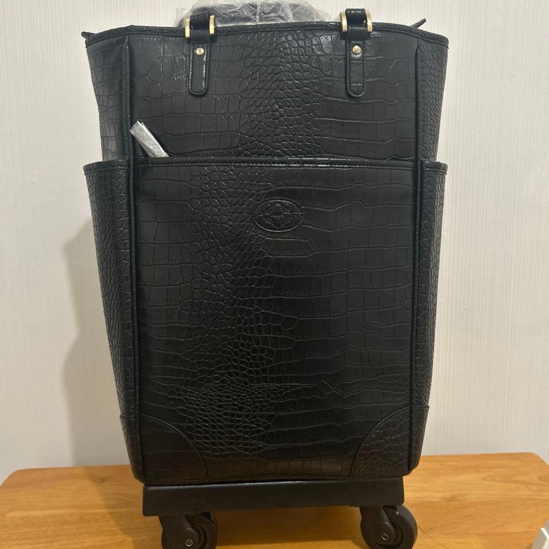 新品未使用　SWANY クロコ型押し キャリーバッグ 黒 ストッパー付き 美品