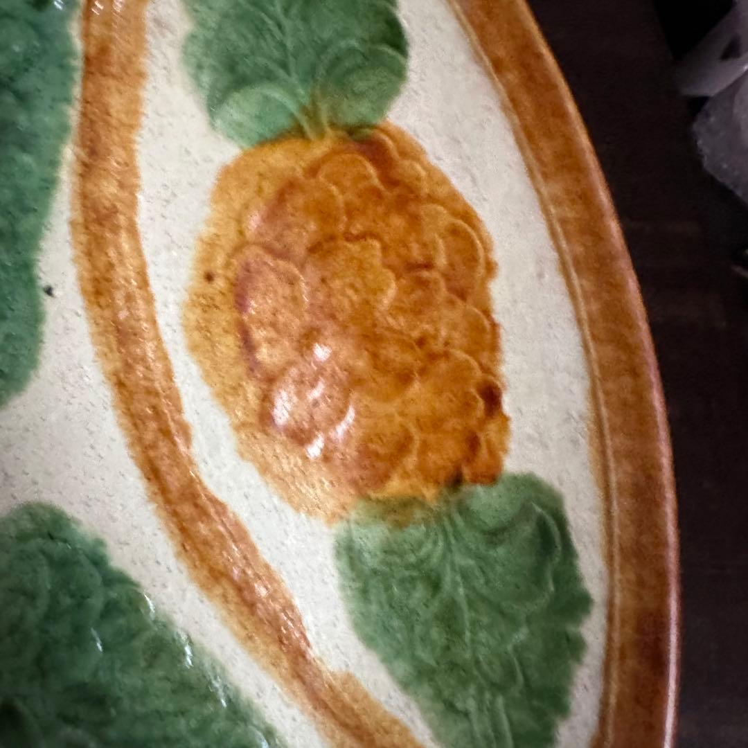 希少 遼三彩 刻花 花卉紋盤 大皿 飾り皿 中国 古美術 古玩 骨董 唐三彩