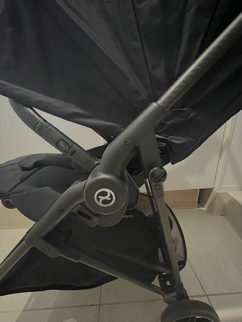 サイベックス　メリオカ－ボン　2021年式　カップホルダー付き