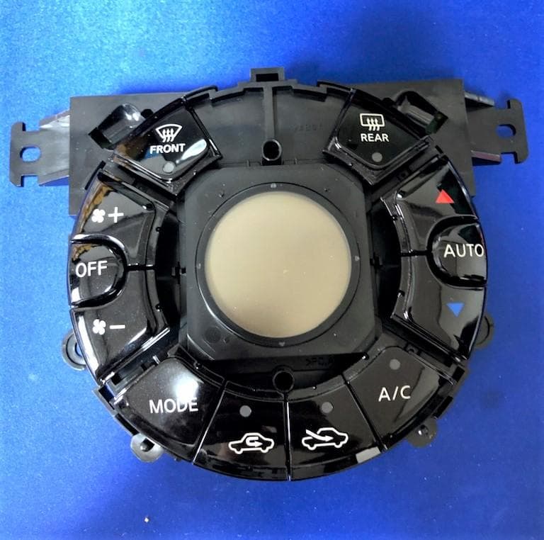 ノート E12　LED打ち換え済み エアコンパネル ☆