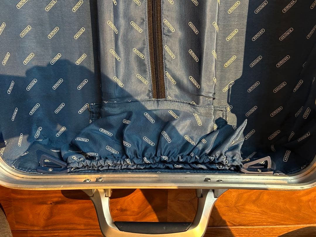 92663 TOPAS RIMOWA 2輪　中型キャリーケース シルバー