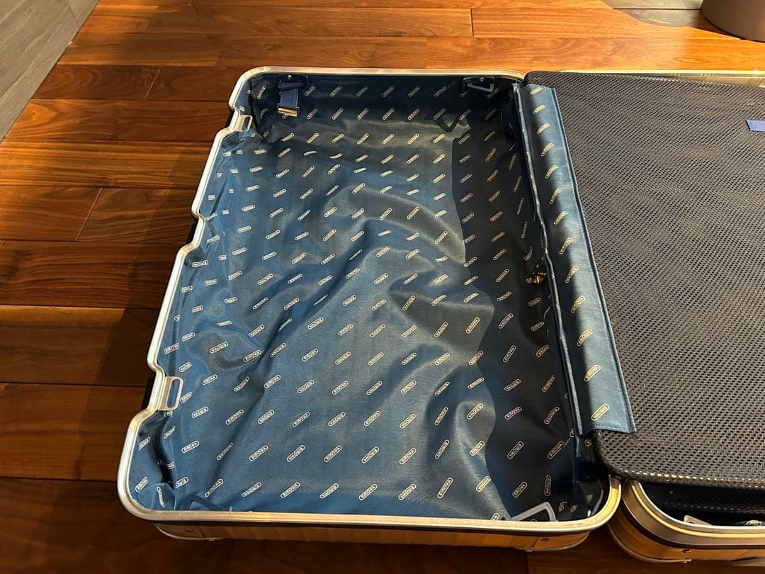 92663 TOPAS RIMOWA 2輪　中型キャリーケース シルバー