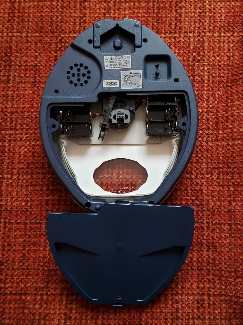 【新品未使用】SEIKO 電波掛時計 セイコー　箱・説明書・石膏ボード用掛金具付