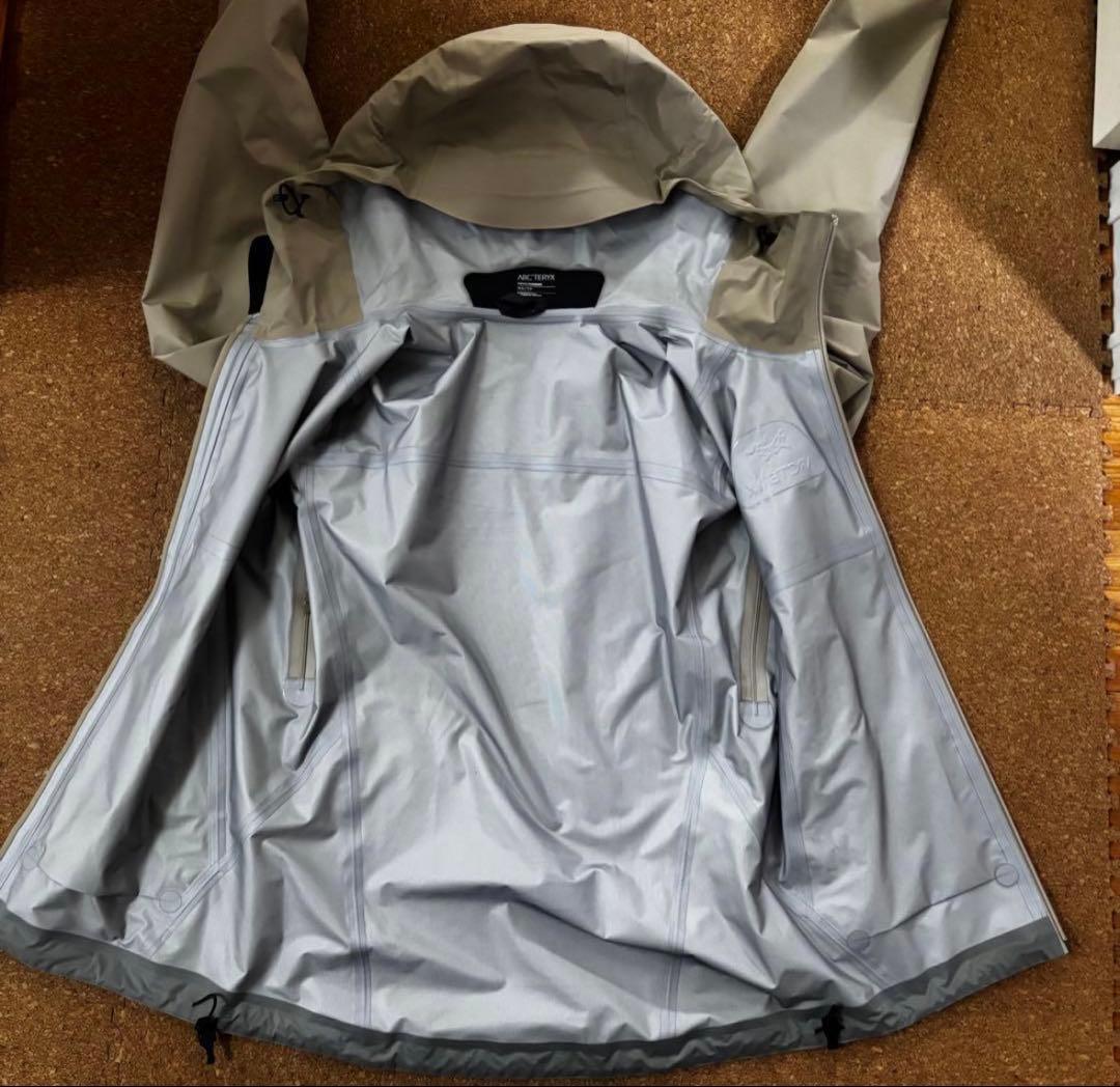 ARC'TERYX アークテリクス　ベータLT メンズXS ベージュ　ナイロン