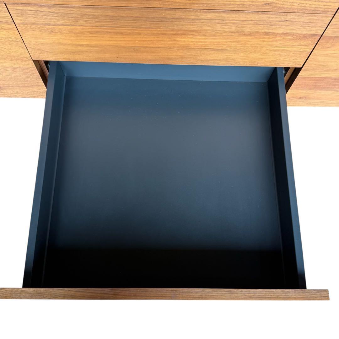 HR567 WALTER KNOLL ウォルターノル Exec-V ボード