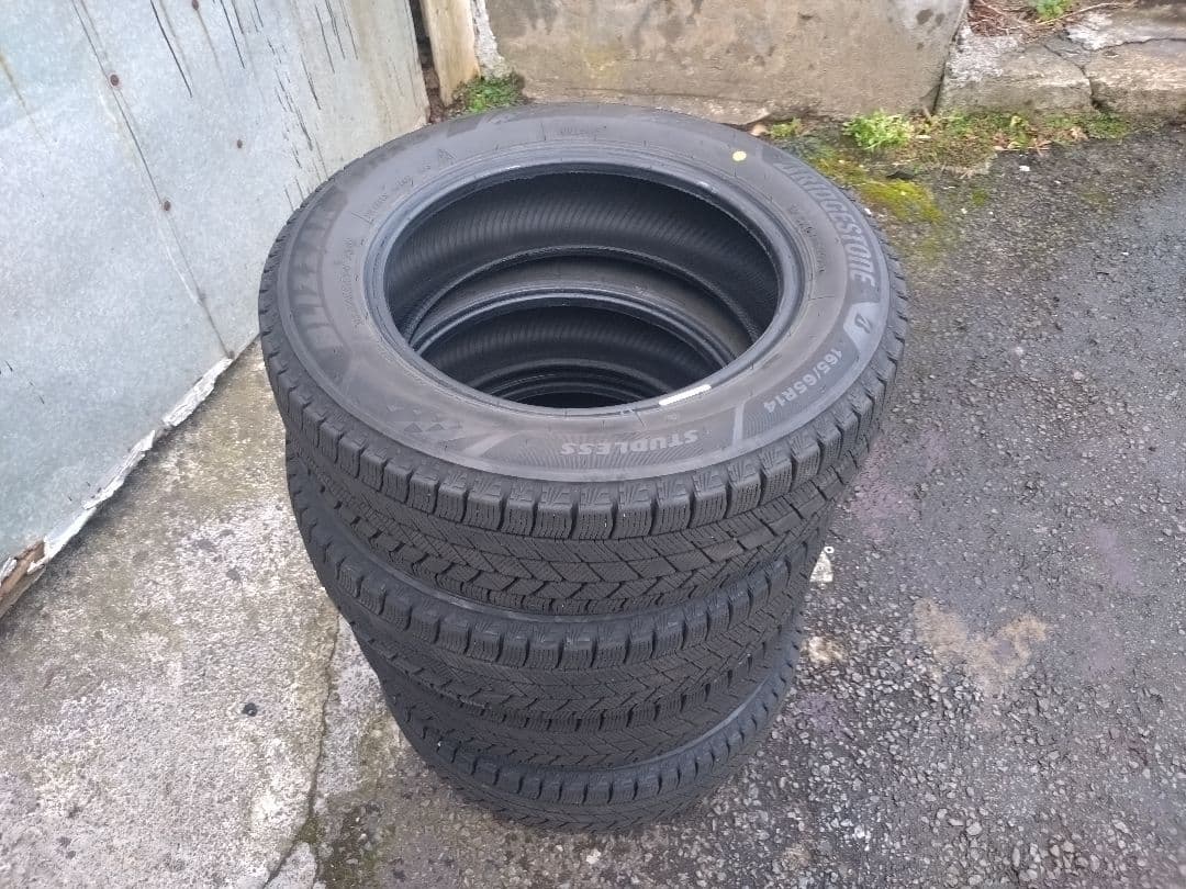 2022年製ブリジストンVRX3 165/65R14 中古4本　ルーミーパッソ等