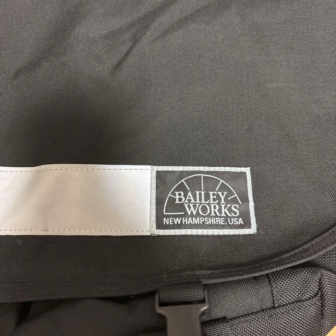 BAILEY WORKS メッセンジャーバッグ Mサイズ bluel lug