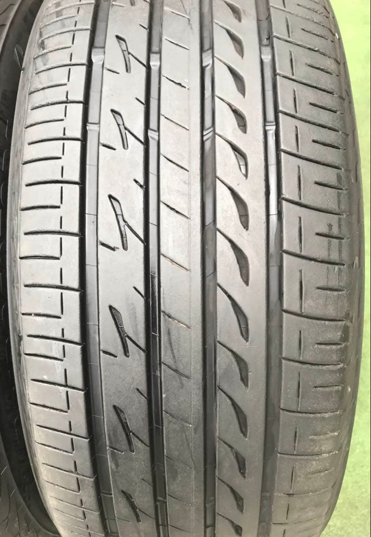 215/55 R17 BRIDGESTONE REGNOサマータイヤ 2024年