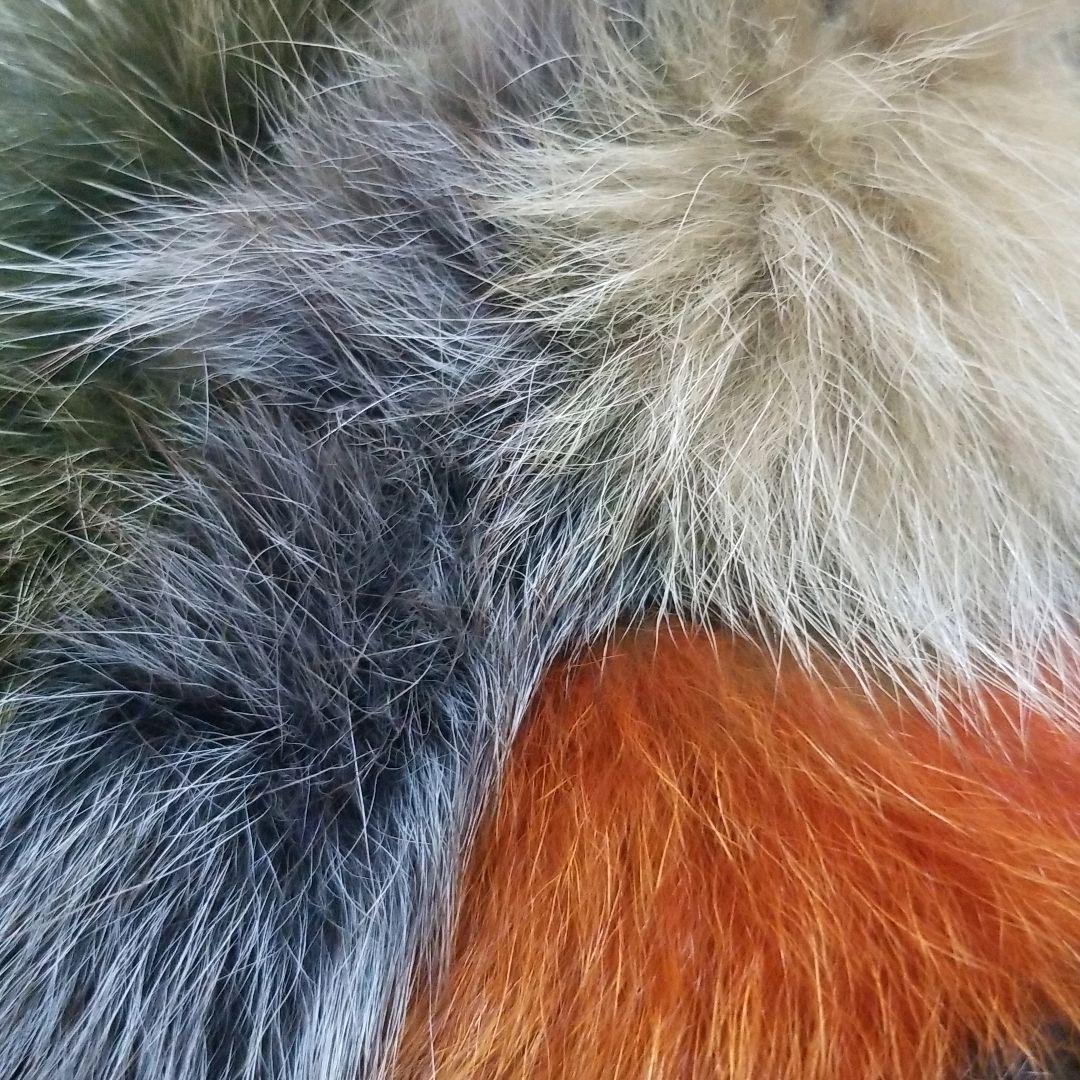 ファー&レザー 裏地地図柄 異素材ドッキング ノーカラージャケット 短丈ブルゾン