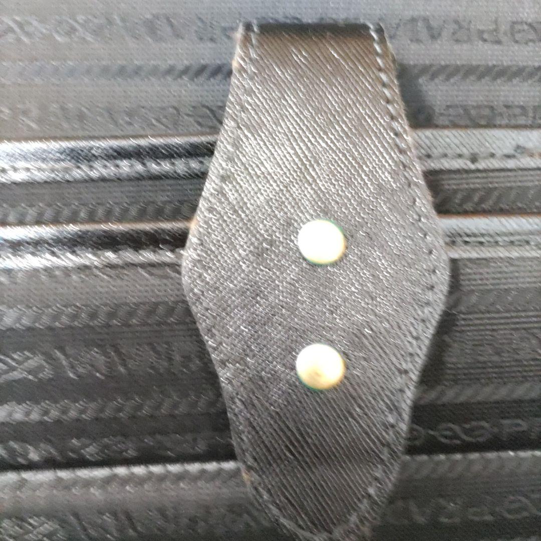 はちどりプラダ黒のビジネストランク