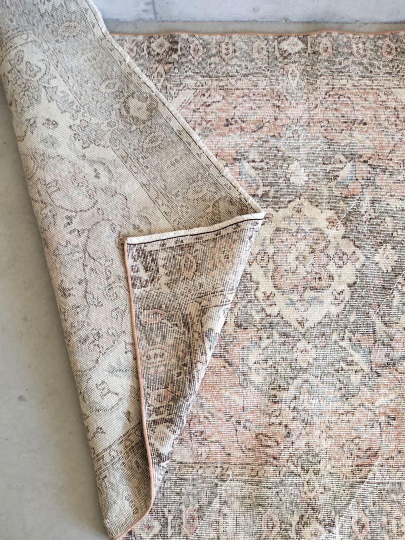 上質/大判/くすみオレンジとベージュ　ヴィンテージトルコラグ　No.753