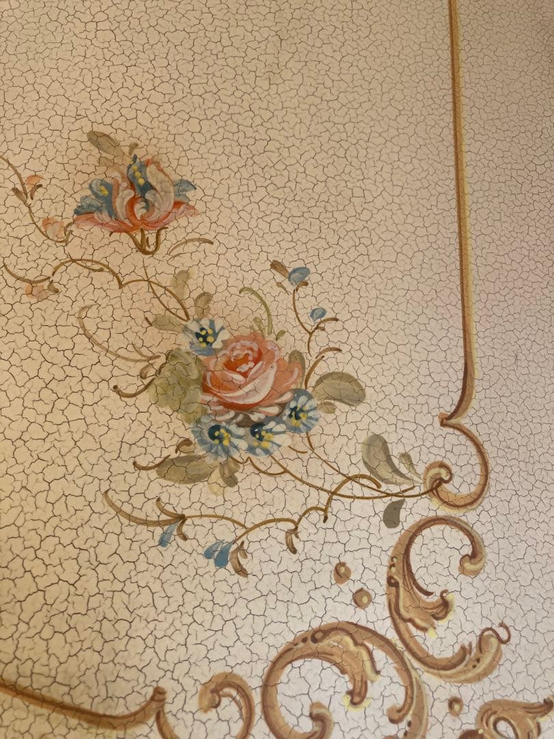 期間限定イタリア製　マリオ　コルチャゴ　サイドボード　中古　ロココ様式　希少