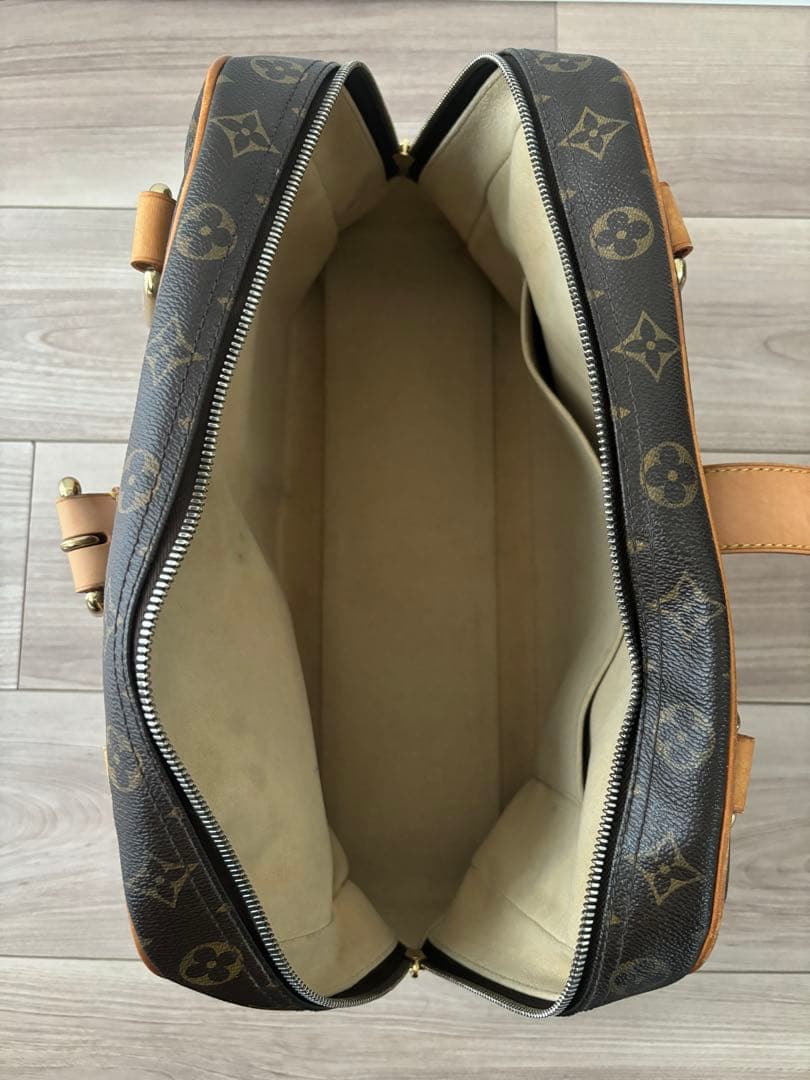 ルイ・ヴィトン マンハッタン GM モノグラム ボストンバッグ