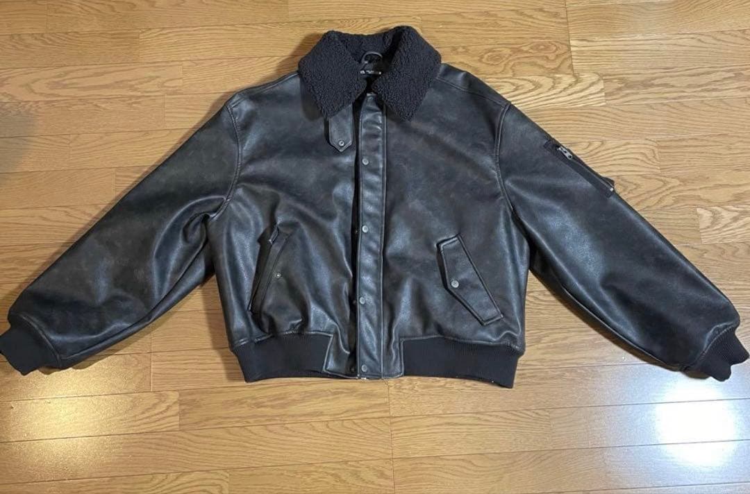 【最安値】ZARA フェイクレザー 取り外し可能な襟付きジャケット 完売品