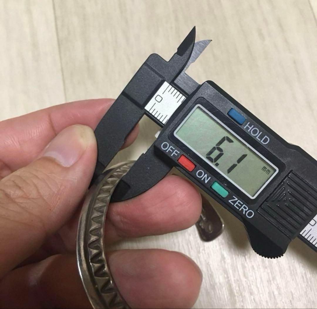 【希少】NAVAJO ORVILLE TSINNIE バングル　オーヴィル