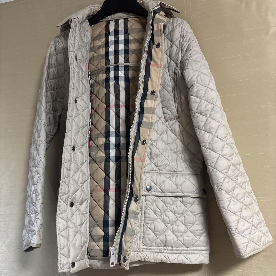 バーバリー　ダウンコート　ベージュ