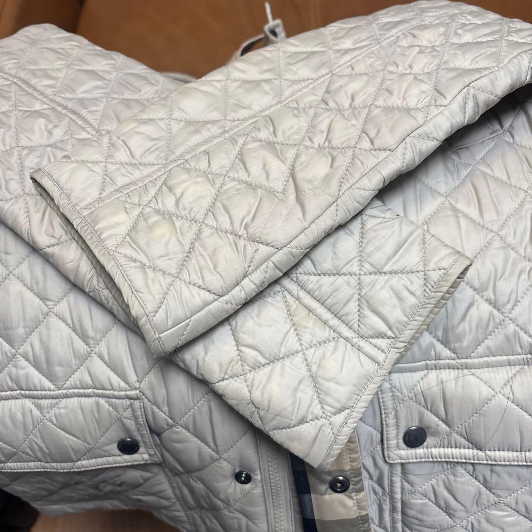 バーバリー　ダウンコート　ベージュ