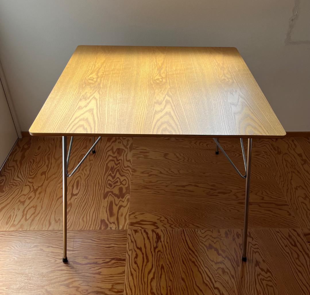 Herman Miller イームズ DTM-2 テーブル