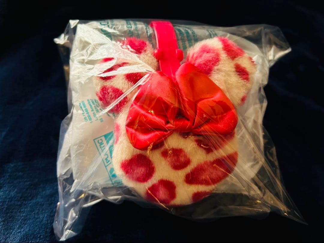 【即発送】ミニー　ヒョウ柄　耳当て　ピンク　ディズニー