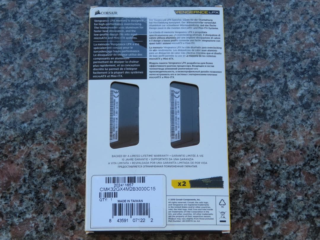 ノ*タ様 Corsair Vengeance LPX DDR4 32GB 300