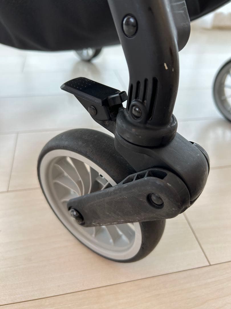 （値下げ）コンビ スゴカルminimo エッグショックDMデュックブラック