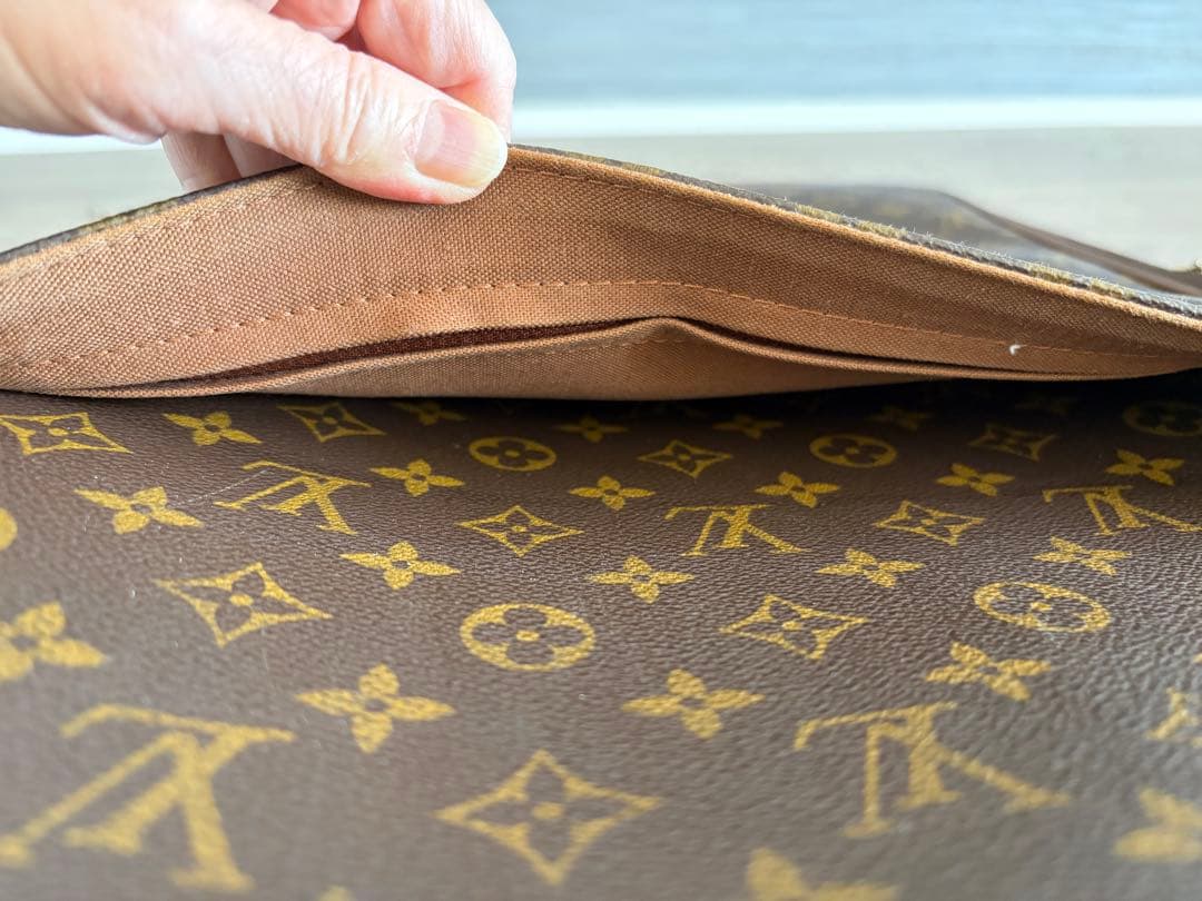 ルイヴィトン ペガス55 キャリーケース