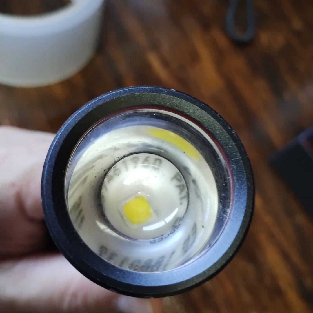 LEDLENSER 懐中電灯 充電器ホルダーケースストラップ付きNo1