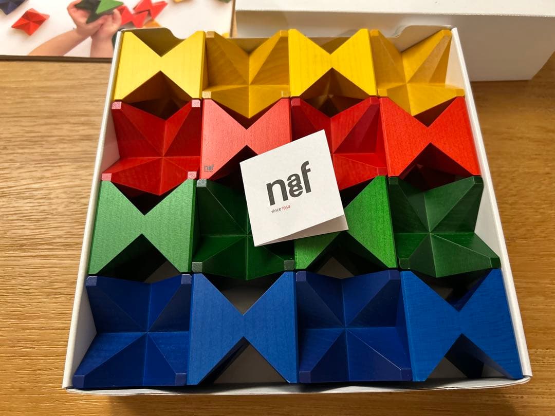 か*ゅ様 Naef Spiel 9401 知育玩具 16ピース