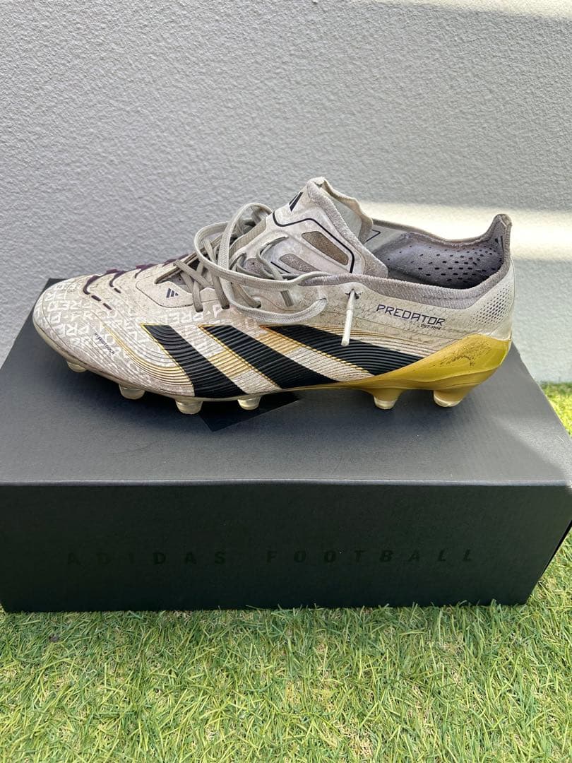 ※2足セット　adidas Predator サッカーシューズ