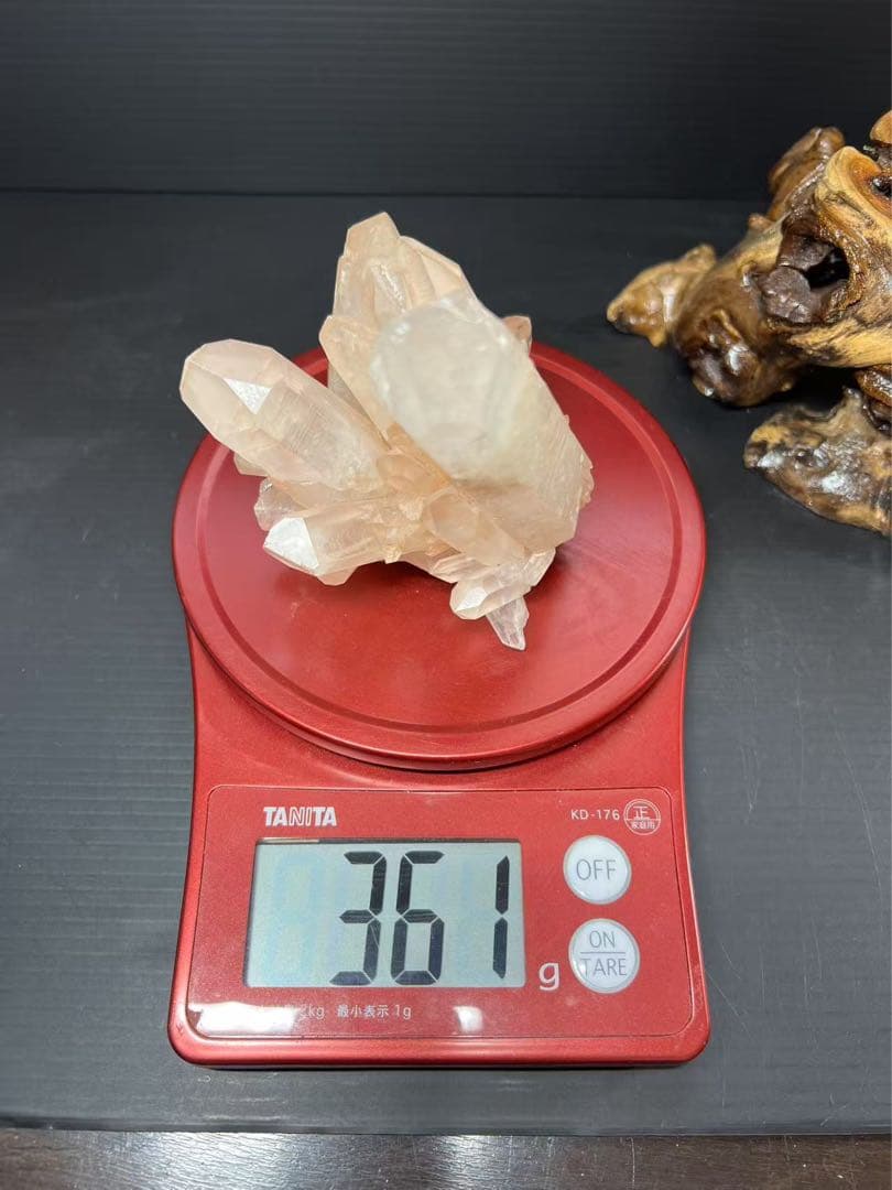 A774 マダガスカル産ピンク水晶クラスター