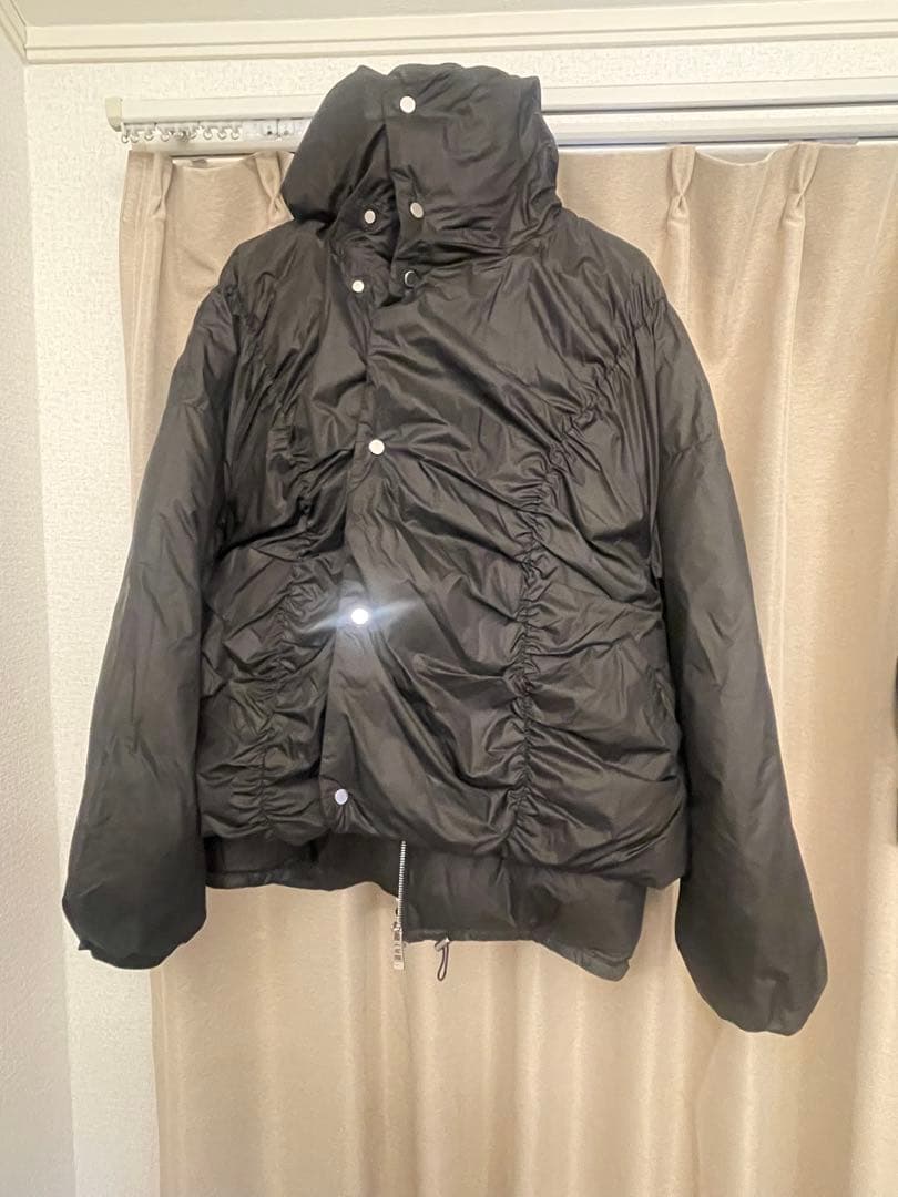 un3d ギャザー入りダウンジャケット